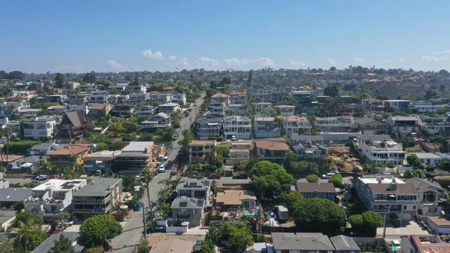 $2,100,000 | 2311 Montgomery Avenue, Cardiff-by-the-Sea, CA 92007