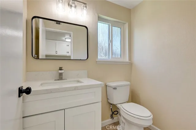 $669,000 | 877 Wedgewood Court, Rialto, CA 92376