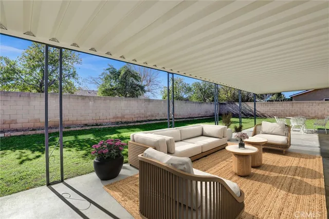 $669,000 | 877 Wedgewood Court, Rialto, CA 92376