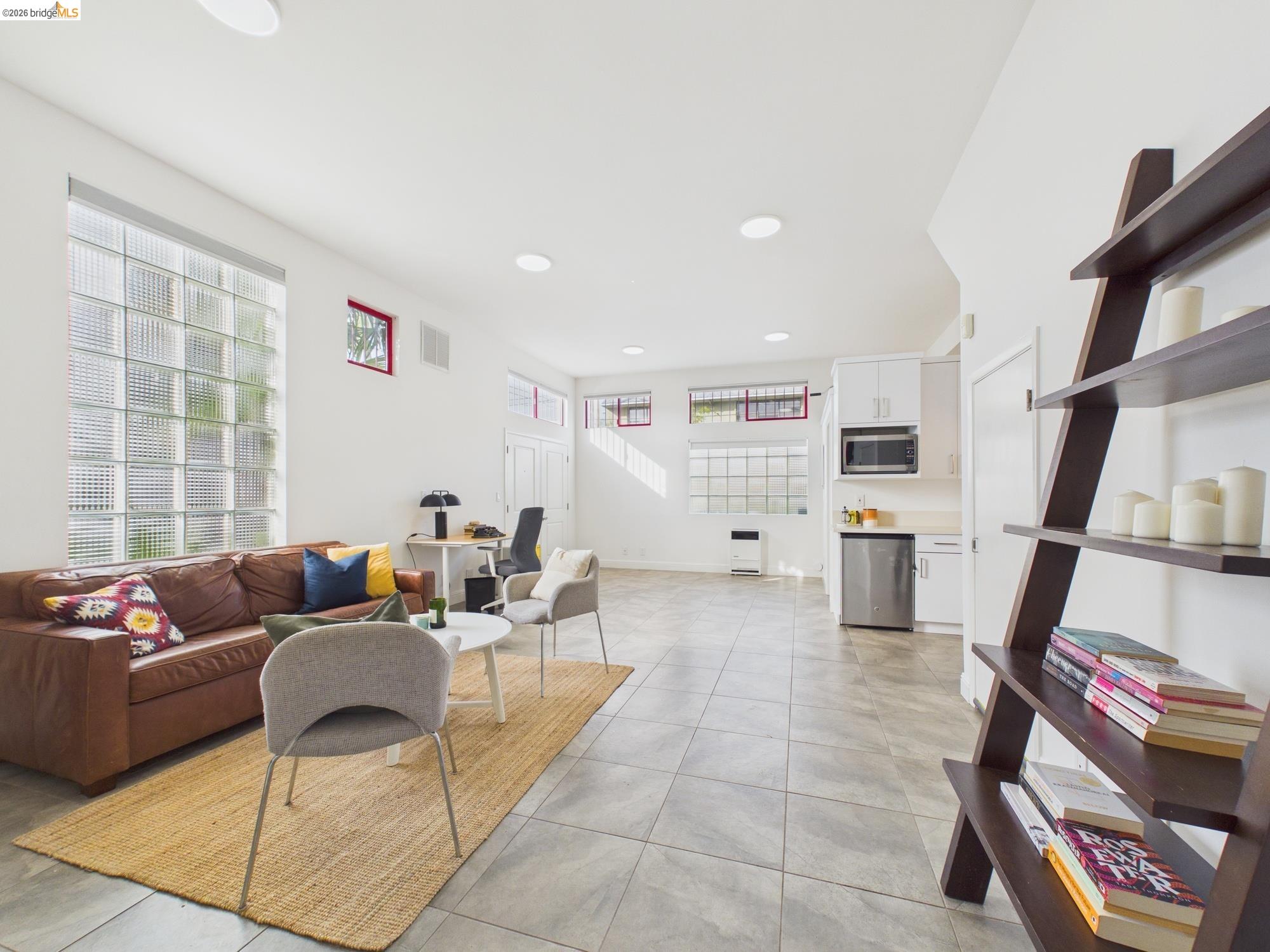 2932 Filbert Street, Unit 2 Oakland, CA 94608 - Photo 23 of 38