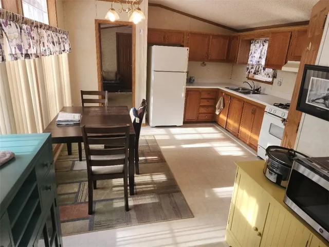 $172,900 | 27 Woodward Road, Lincoln, RI 02865