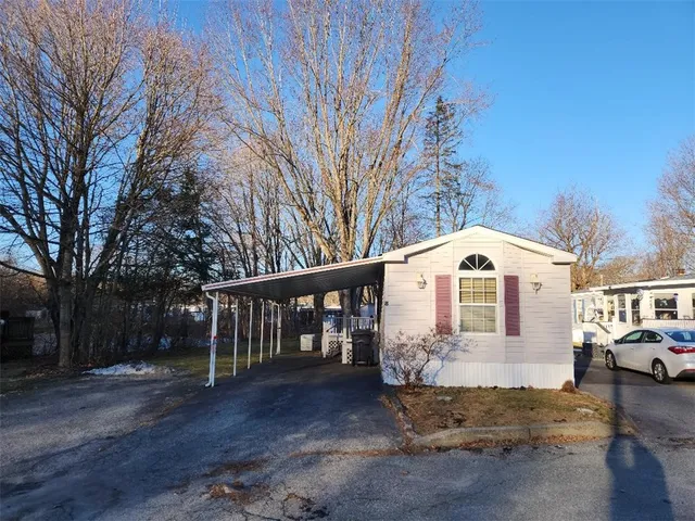 $172,900 | 27 Woodward Road, Lincoln, RI 02865