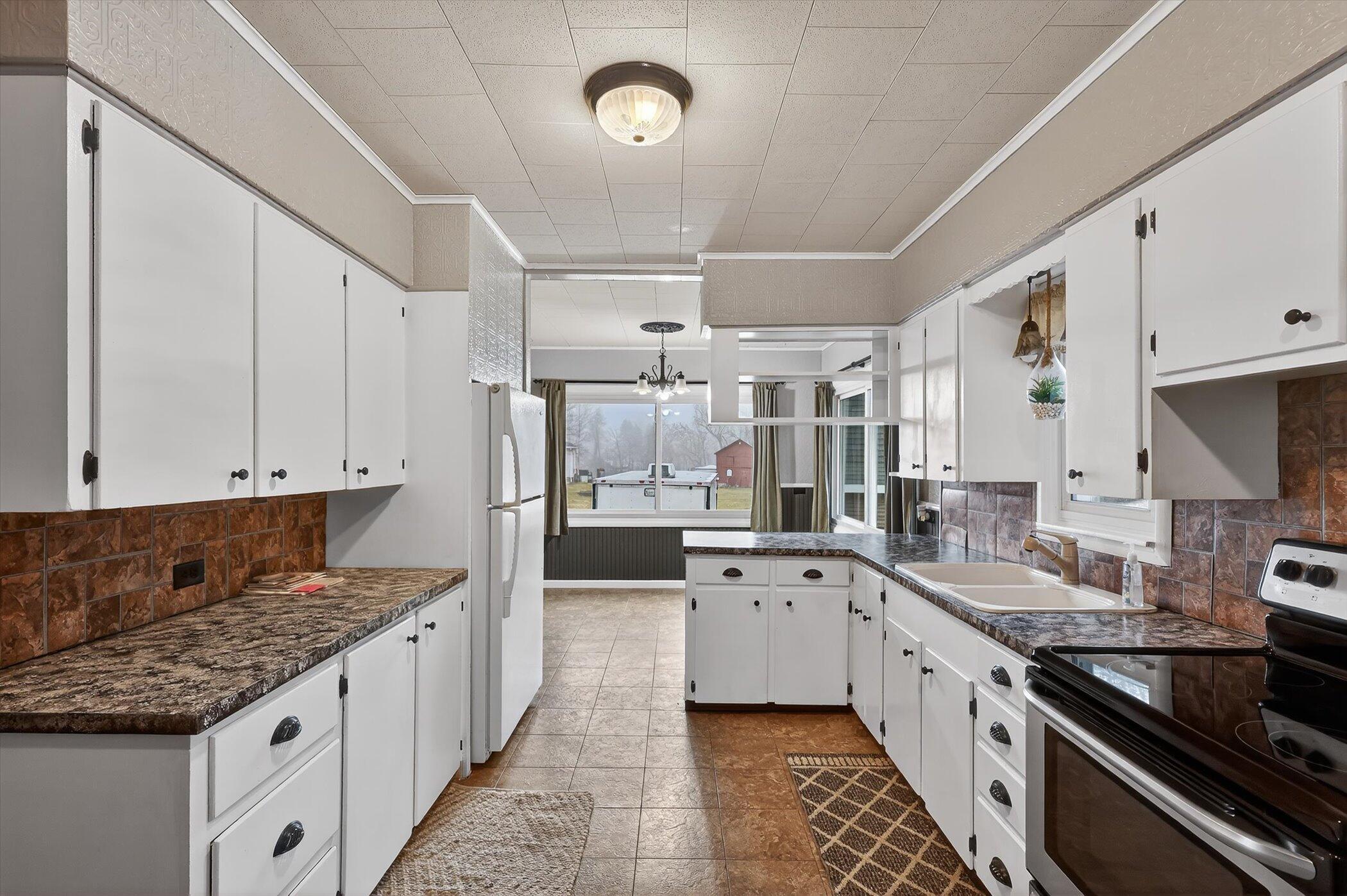 1187 Haynor Road Ionia, MI 48846 - Photo 21 of 35 13-1187 Haynor Rd Ionia-Windowstill