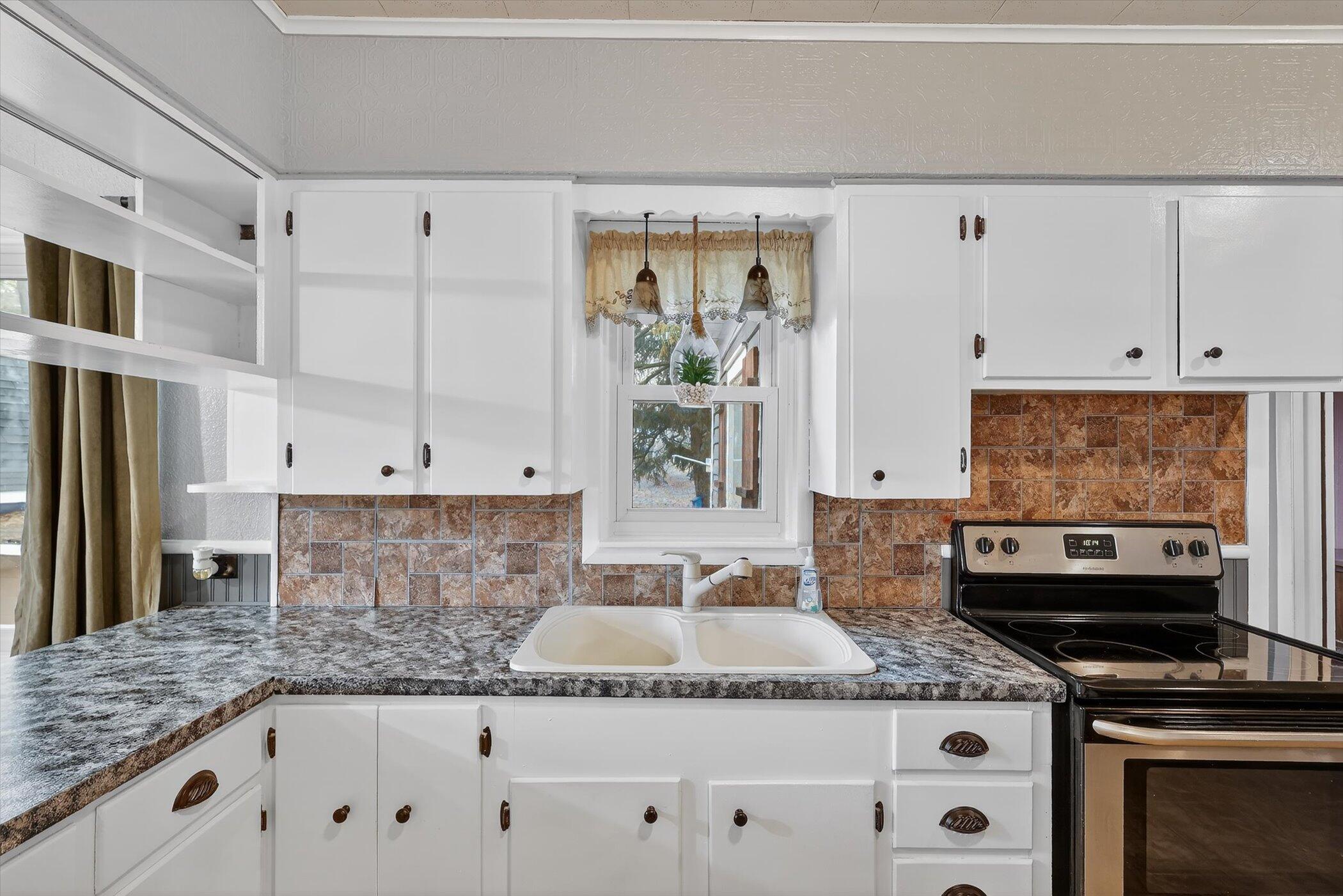 1187 Haynor Road Ionia, MI 48846 - Photo 24 of 35 16-1187 Haynor Rd Ionia-Windowstill