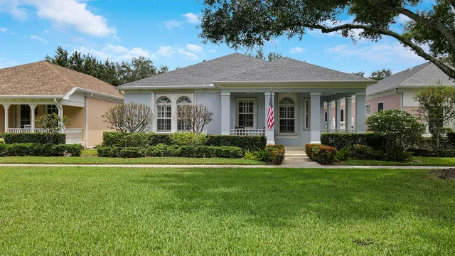 $974,900 | 117 Poinciana Drive, Jupiter, FL 33458