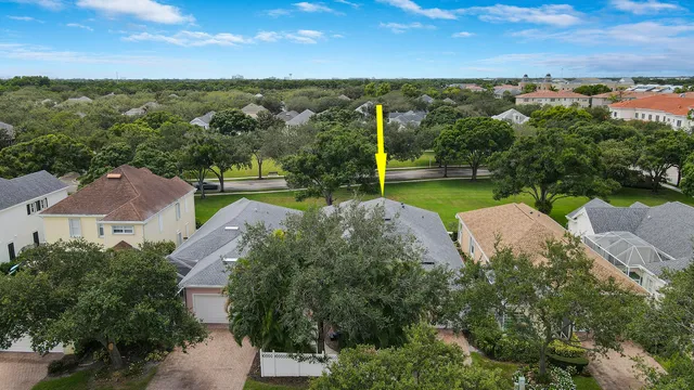 $974,900 | 117 Poinciana Drive, Jupiter, FL 33458