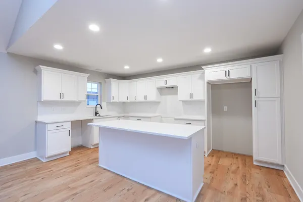 $405,000 | 5564 Old Manor Road, Bourbonnais, IL 60914
