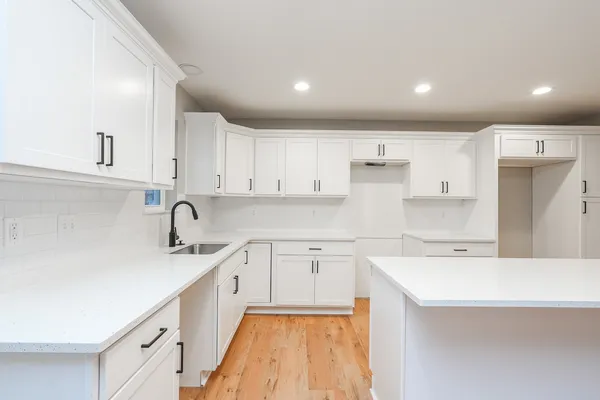 $405,000 | 5564 Old Manor Road, Bourbonnais, IL 60914