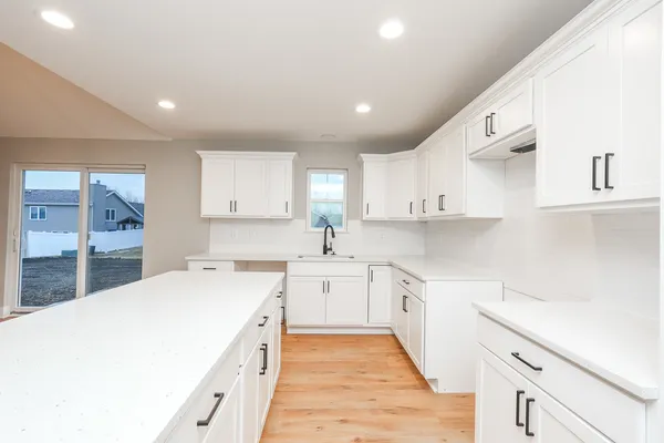 $405,000 | 5564 Old Manor Road, Bourbonnais, IL 60914