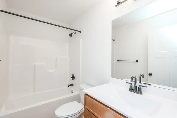 $405,000 | 5564 Old Manor Road, Bourbonnais, IL 60914