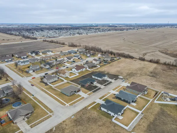 $405,000 | 5564 Old Manor Road, Bourbonnais, IL 60914