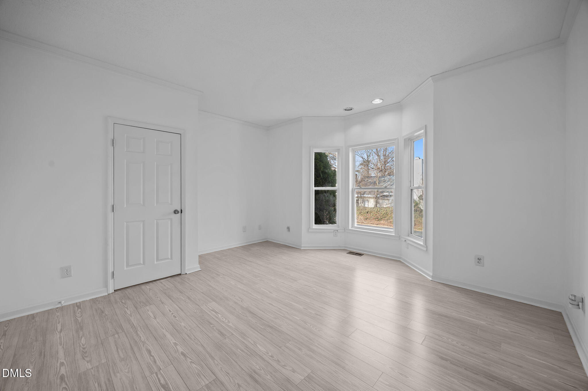 2848 West Jameson Road Raleigh, NC 27604 - Photo 4 of 39