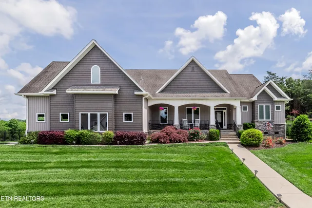 $799,900 | 109 Niwodihi Trail, Vonore, TN 37885