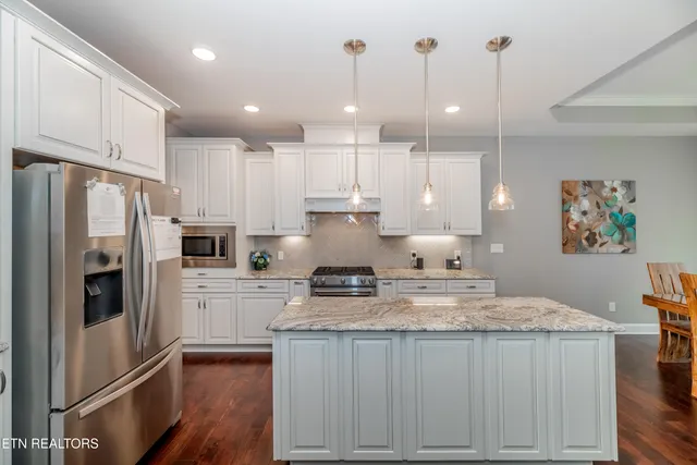 $799,900 | 109 Niwodihi Trail, Vonore, TN 37885