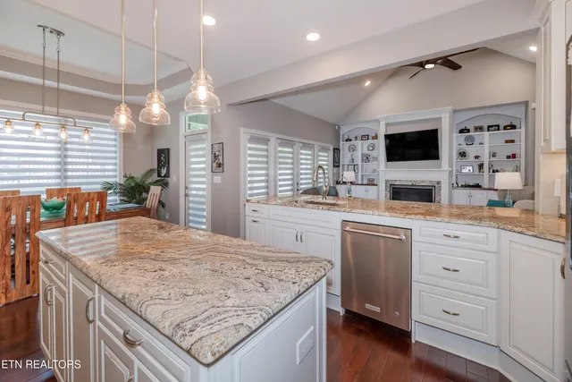 $799,900 | 109 Niwodihi Trail, Vonore, TN 37885