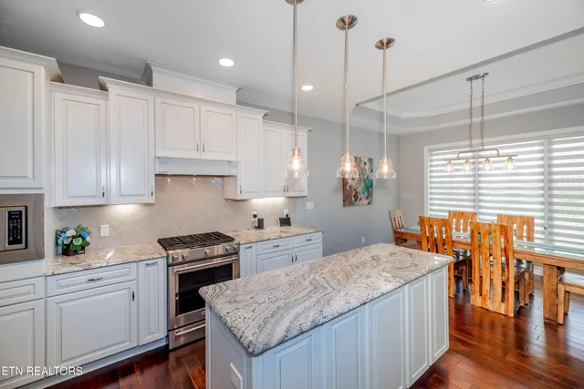 $799,900 | 109 Niwodihi Trail, Vonore, TN 37885