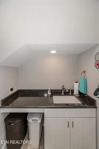 $799,900 | 109 Niwodihi Trail, Vonore, TN 37885