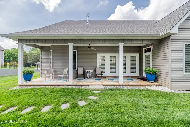 $799,900 | 109 Niwodihi Trail, Vonore, TN 37885