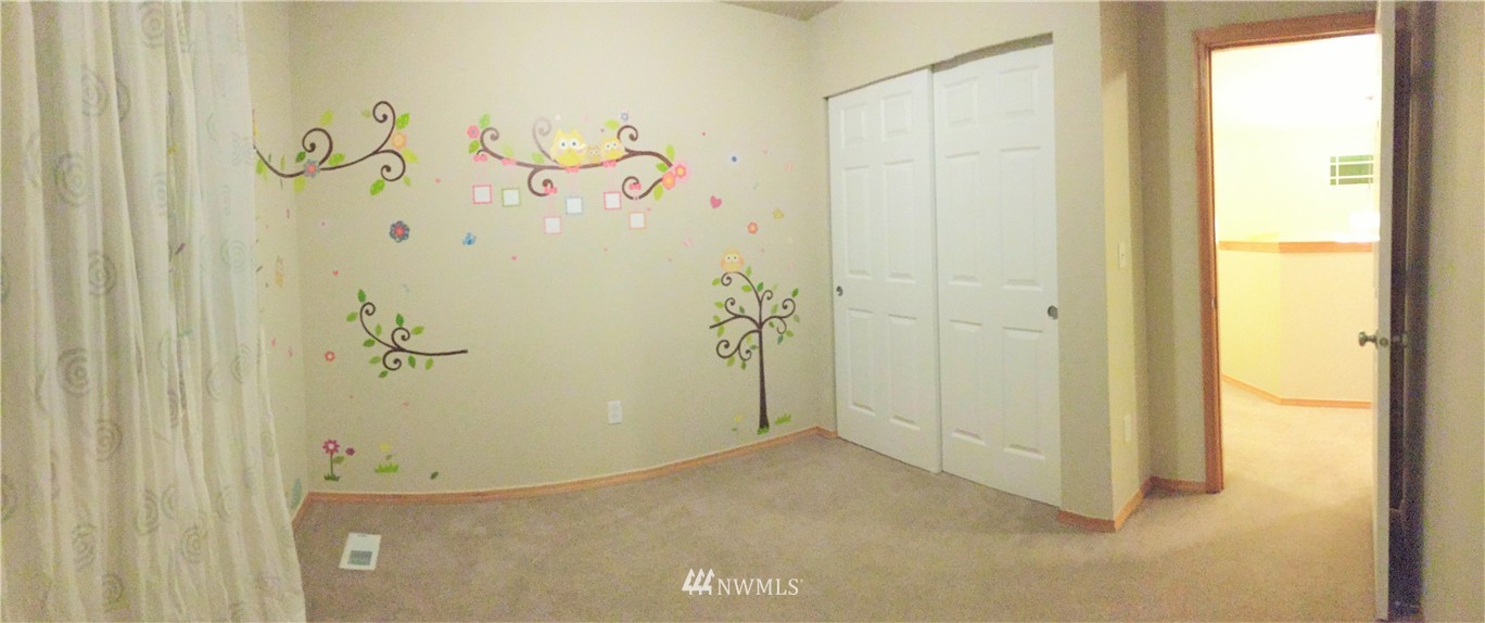 5305 Northeast 11th Court Renton, WA 98059 - Photo 11 of 13