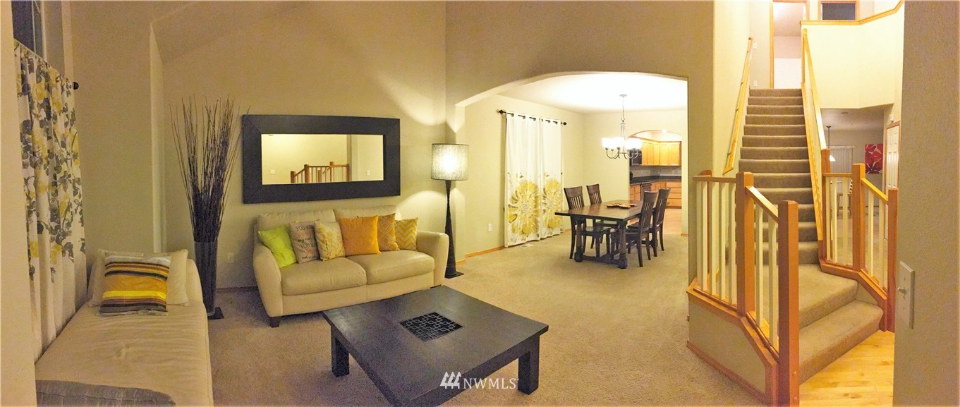 5305 Northeast 11th Court Renton, WA 98059 - Photo 3 of 13