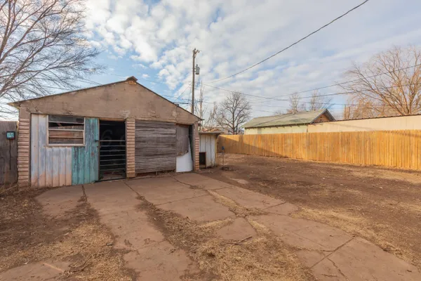 a view of a house with a garage