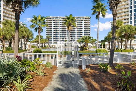 $975,000 | 15300 Emerald Coast Parkway, Unit 1205, Destin, FL 32541