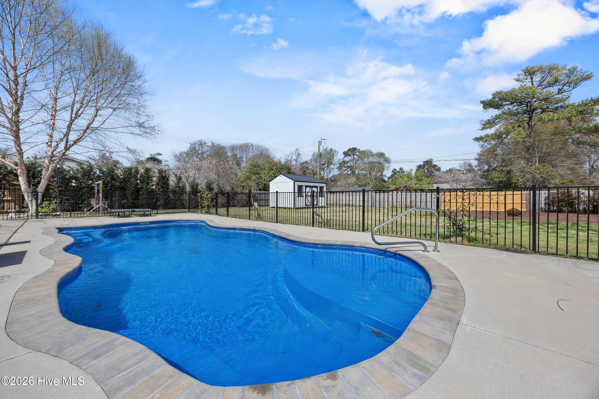 1702 Lincoln Road Wilmington, NC 28403 - Photo 3 of 45 Fenced-in saltwater pool