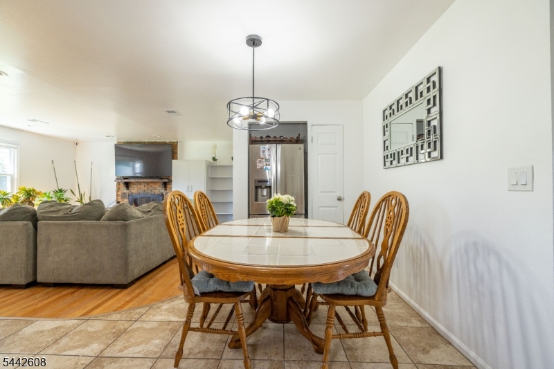 1758 Kenneth Avenue Union, NJ 07083 - Photo 10 of 34