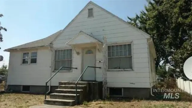 $290,000 | 410 5th Street, Clarkston, WA 99403