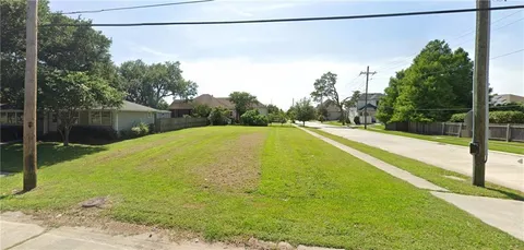$240,000 | 6410 Pontchartrain Boulevard, New Orleans, LA 70124