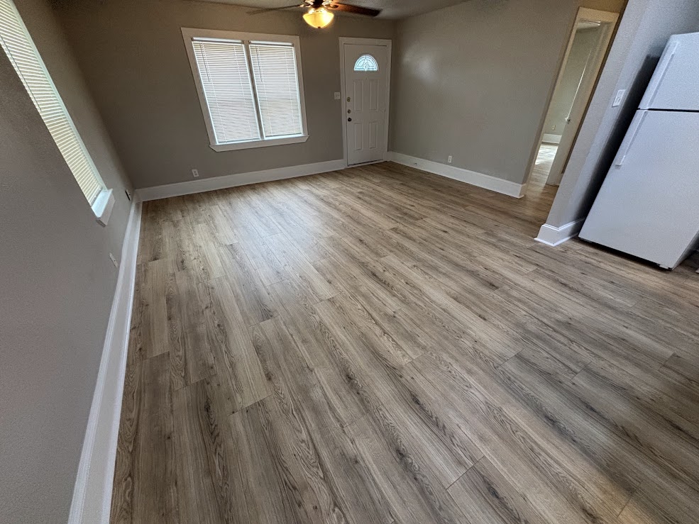 505 Clarke Street Austin, TX 78745 - Photo 3 of 17