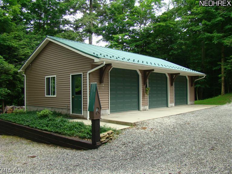4602 Sweet West Road Middlefield, OH 44062 - Photo 4 of 24