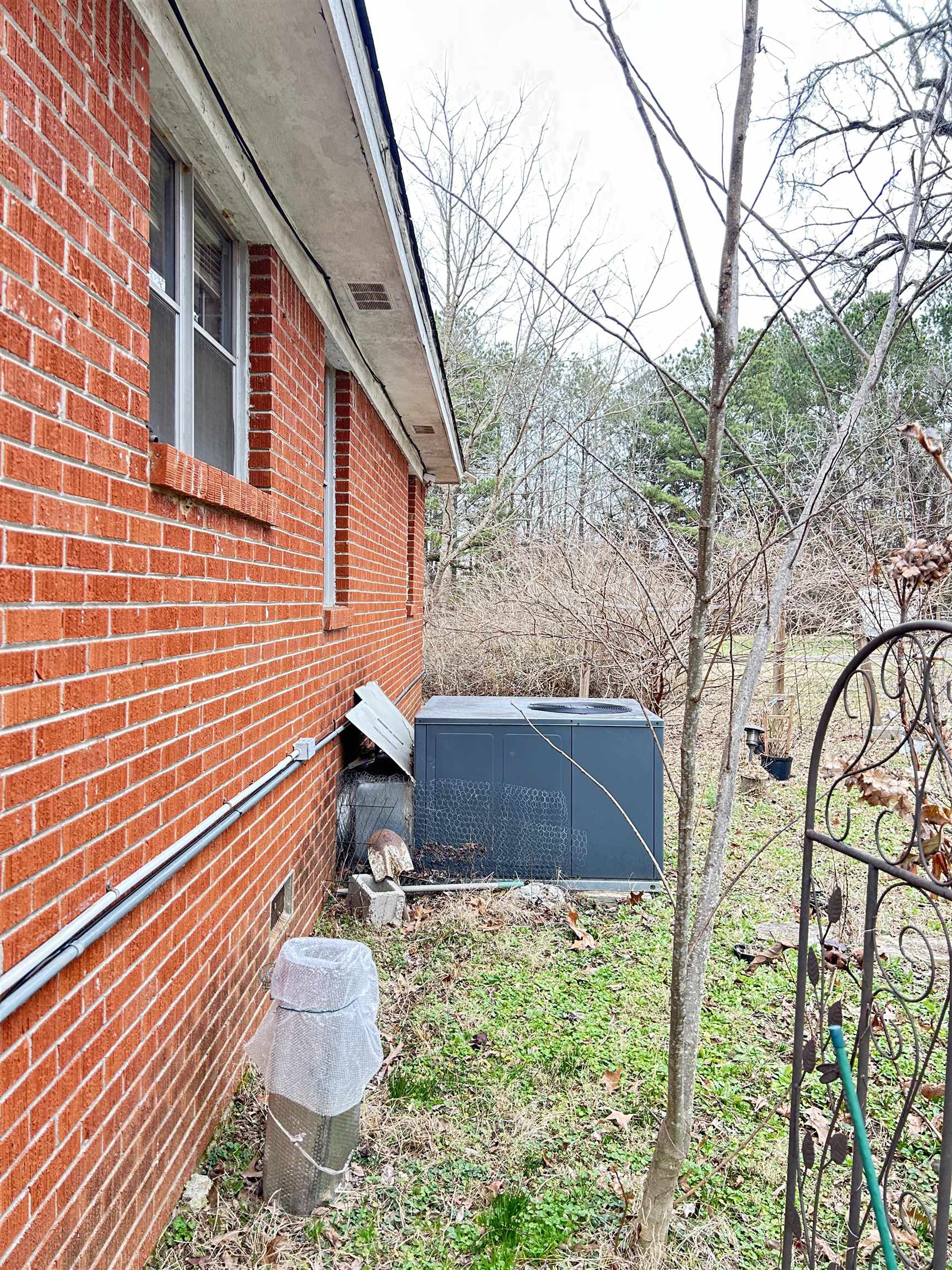 11381 Macon Road Eads, TN 38028 - Photo 11 of 21 a backyard of a house with seating space