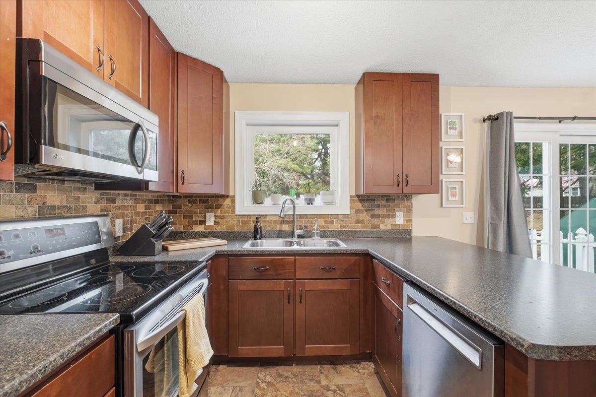 70 Heather Circle, Unit 1 Colchester, VT 05446 - Photo 13 of 31