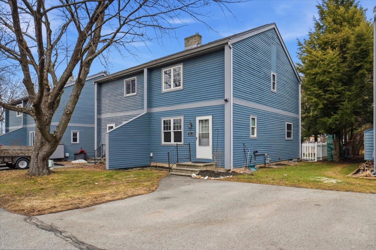 70 Heather Circle, Unit 1 Colchester, VT 05446 - Photo 2 of 31