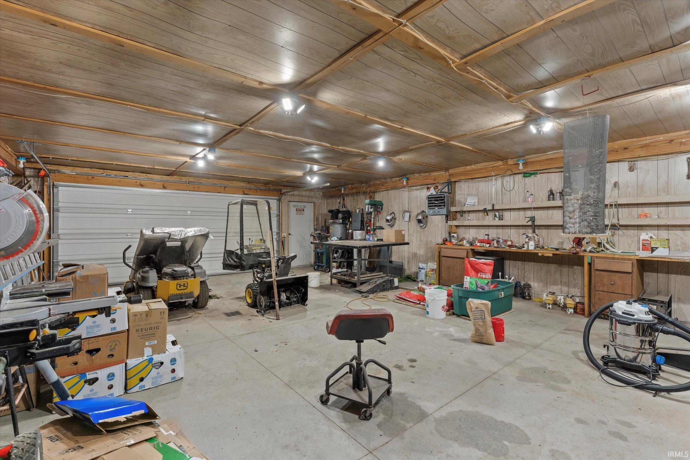 68426 County Road 23 New Paris, IN 46553 - Photo 2 of 31