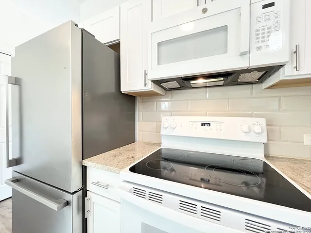 $1,495 | 1307 Whispering Hills Drive, Canyon Lake, TX 78133