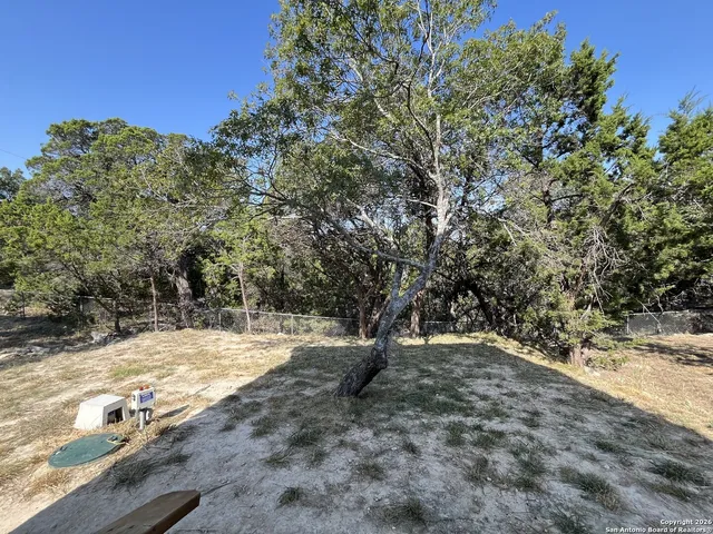 $1,495 | 1307 Whispering Hills Drive, Canyon Lake, TX 78133