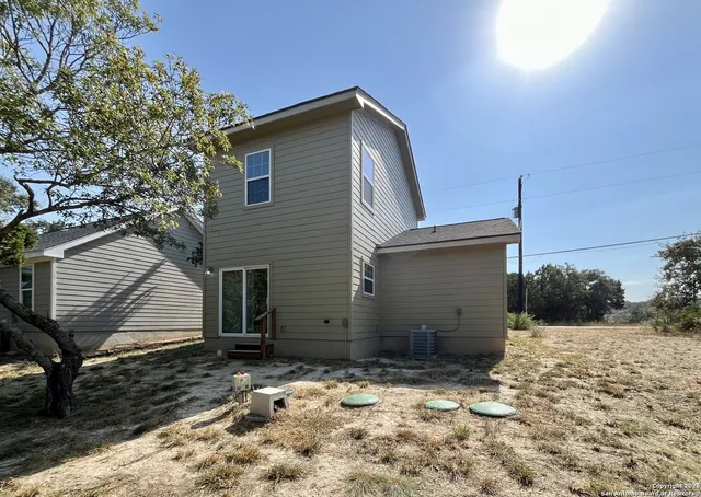 $1,495 | 1307 Whispering Hills Drive, Canyon Lake, TX 78133