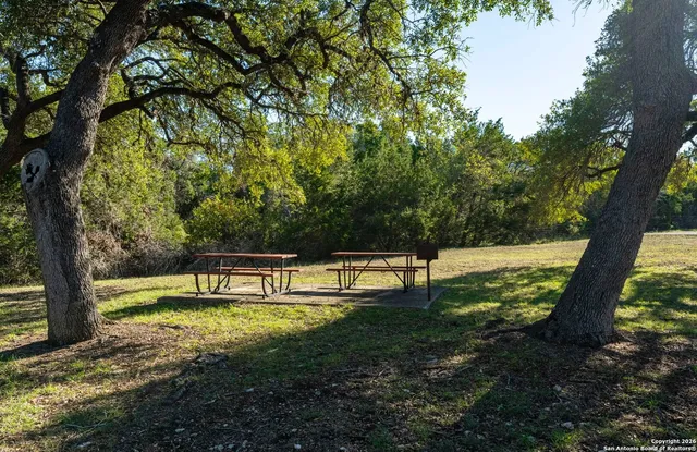 $1,495 | 1307 Whispering Hills Drive, Canyon Lake, TX 78133