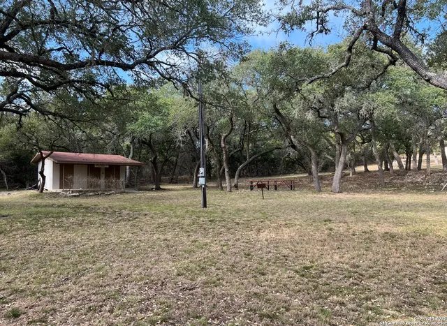 $1,495 | 1307 Whispering Hills Drive, Canyon Lake, TX 78133