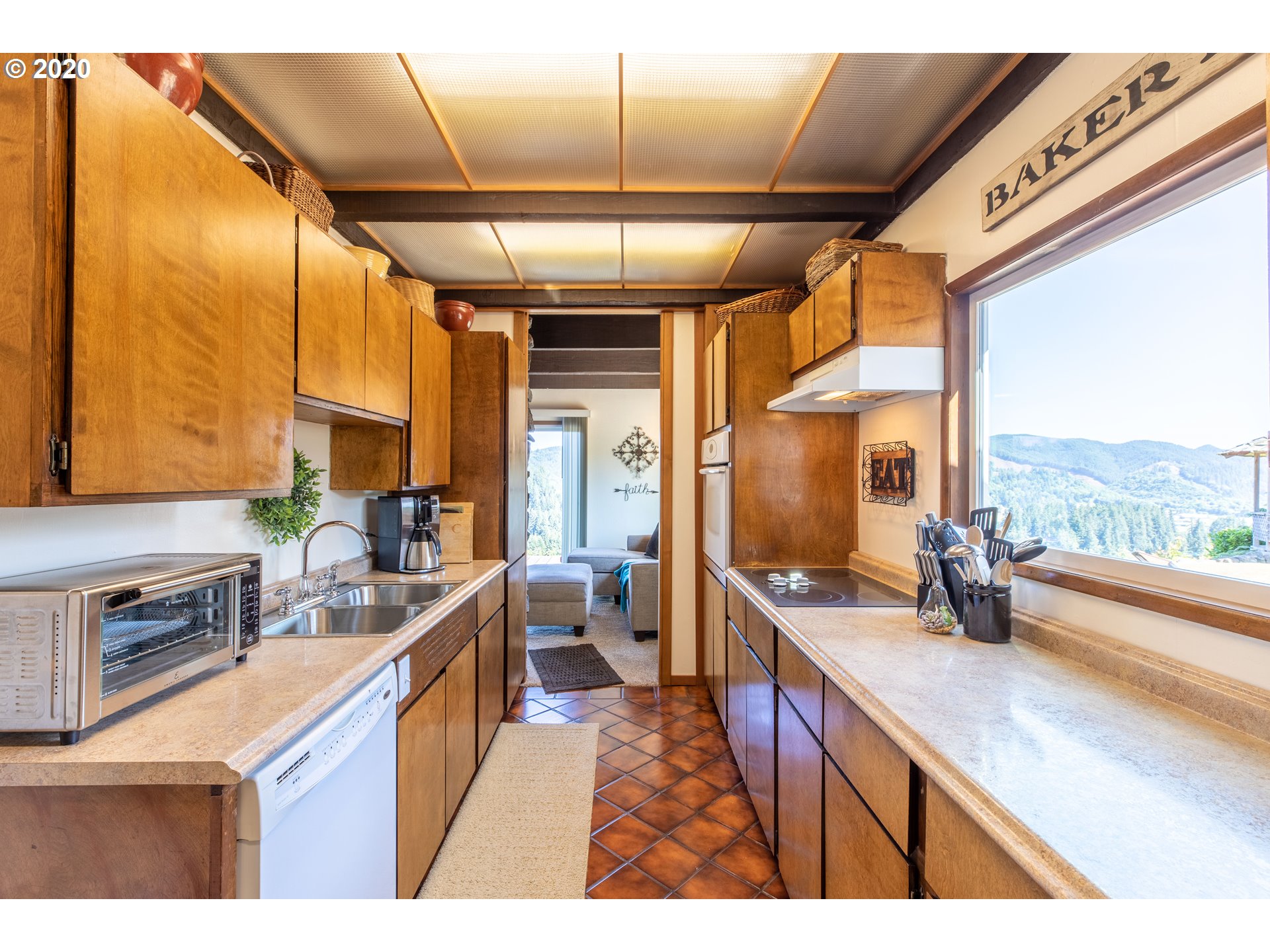 66002 Sunshine Road Coos Bay, OR 97420 - Photo 14 of 32 Gallery Image 14