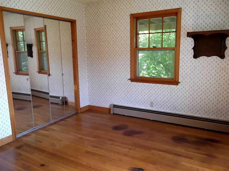 779 Cundy's Harbor Road Harpswell, ME 04079 - Photo 9 of 27 Computer Room.