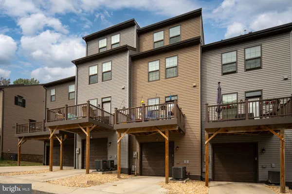 $434,900 | 2010 Track Circle, Fredericksburg, VA 22401