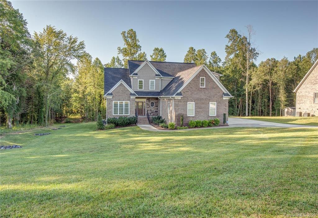 815 Wren Road Gastonia, NC 28056 - Photo 2 of 34 Gallery Image 2