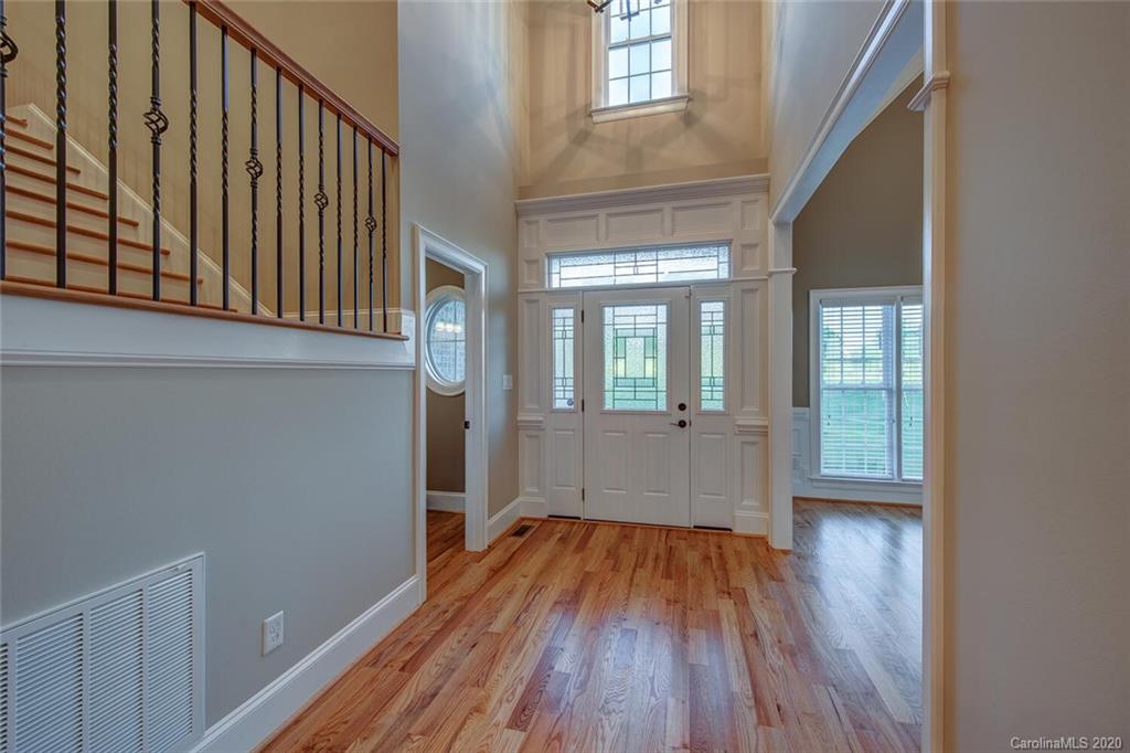 815 Wren Road Gastonia, NC 28056 - Photo 3 of 34 Gallery Image 3