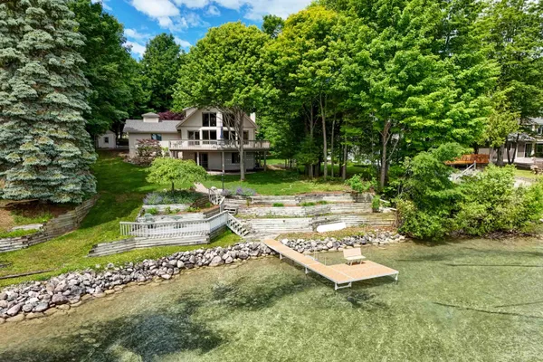 $2,450,000 | 2447 North W Torch Lake Drive, Kewadin, MI 49648
