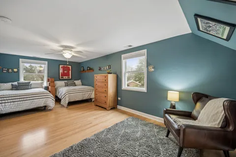 $1,150,000 | 128 Parkview Road, Glenview, IL 60025