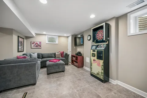 $1,150,000 | 128 Parkview Road, Glenview, IL 60025