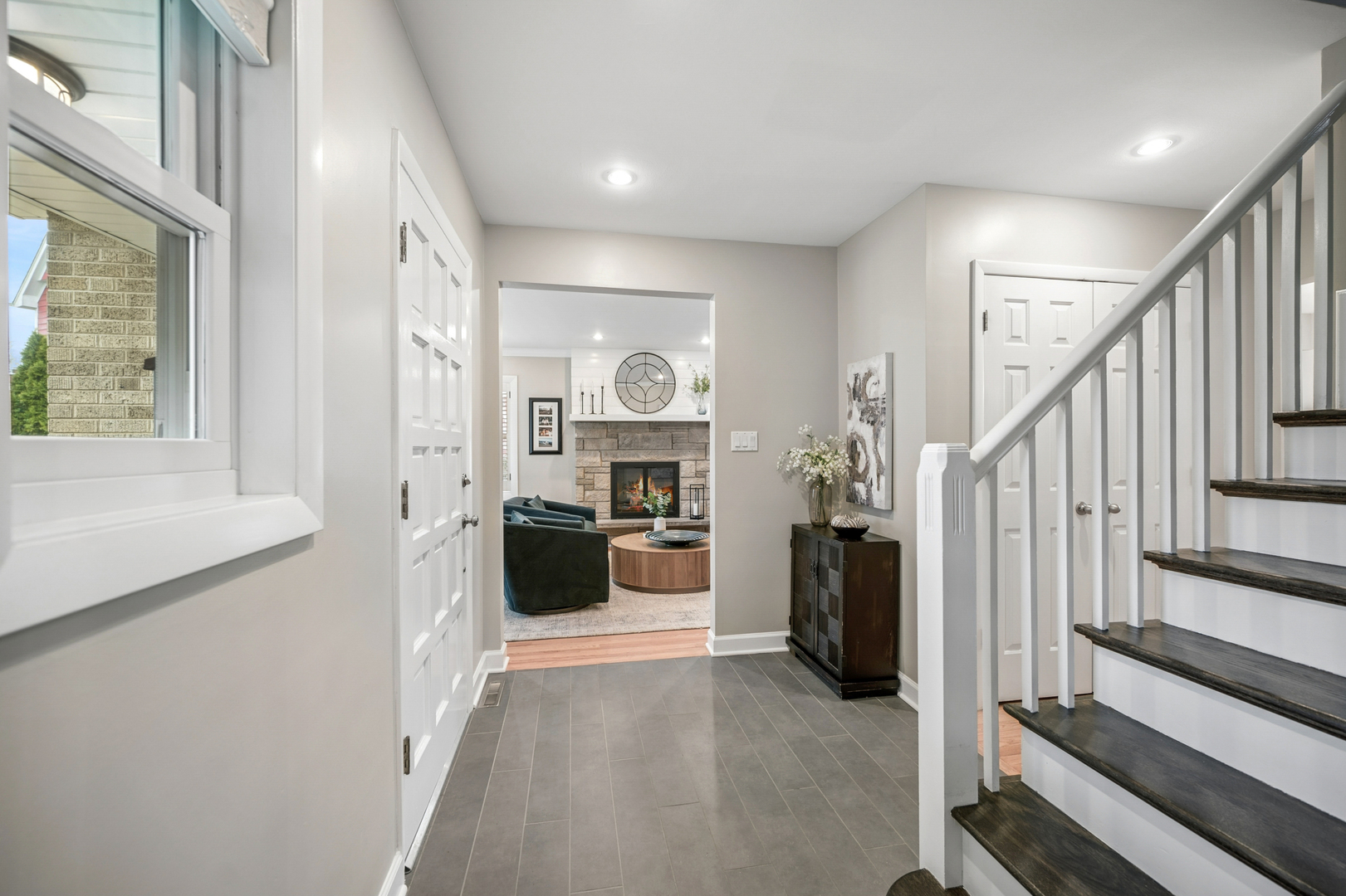 128 Parkview Road Glenview, IL 60025 - Photo 3 of 38